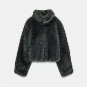 Zara SHORT FAUX FUR TOGGLE COAT